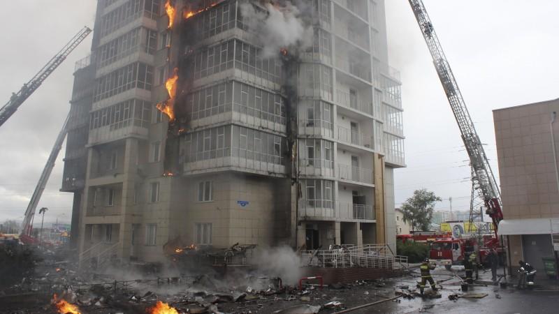 Keine Verletzten beim spektakulären Hochhausbrand in Krasnojarsk