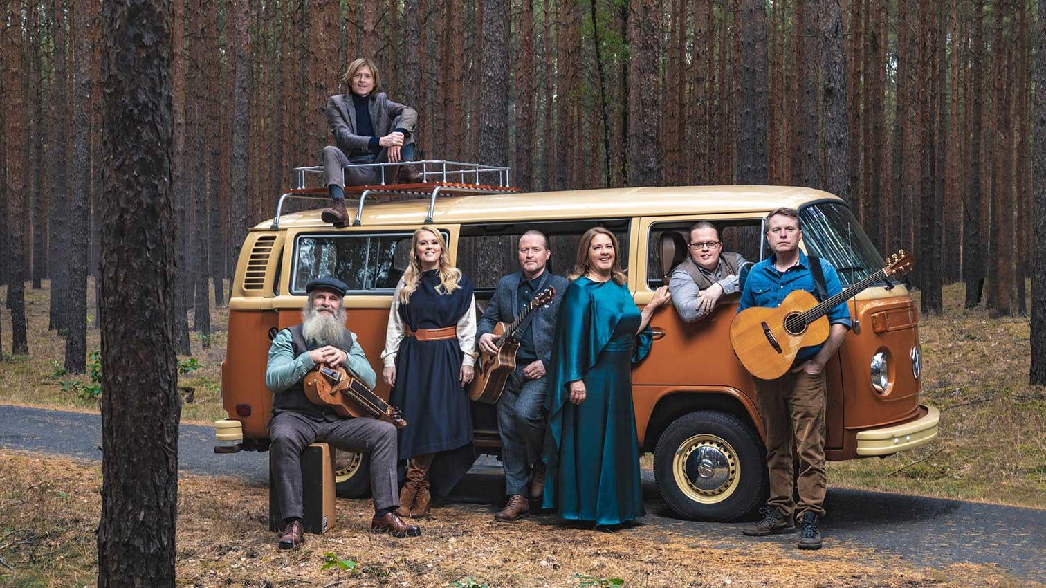 „Sweet Children“: „The Kelly Family“ komponiert Song für den RTL-Spendenmarathon! Die Kelly Family liefert den Song zum 24. RTL-Spendenmarathon.
