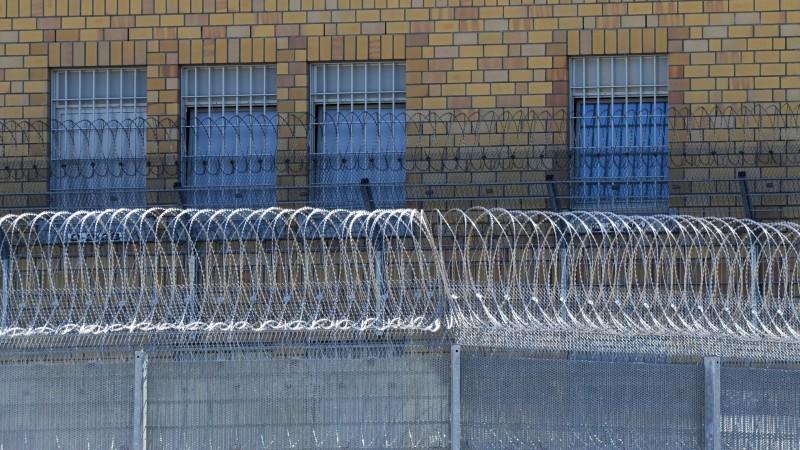 Schmerzensgeld für Schwerverbrecher? Sicherungsverwahrung, Schmerzensgeld, Urteil