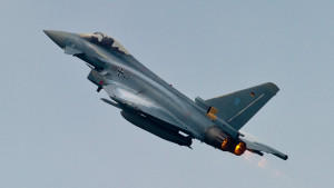 Bundesregierung: Millionen für Rüstungskonzerne Bundesregierung, Eurofighter
