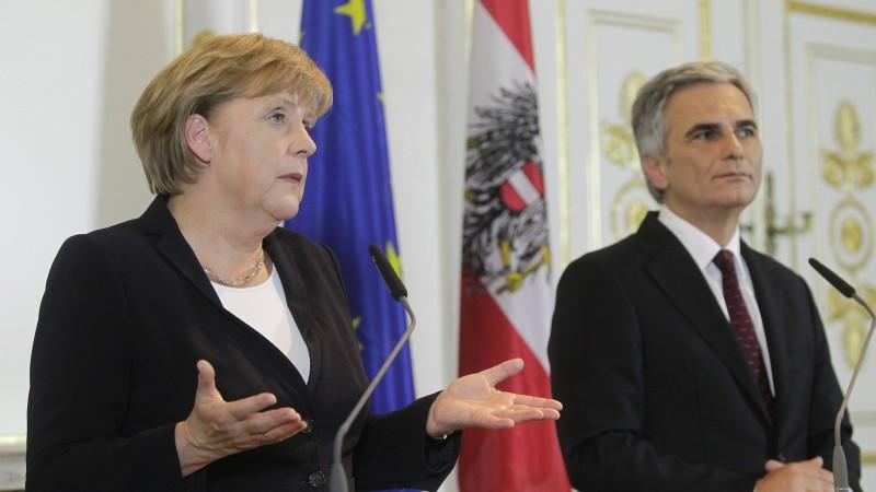 Bundeskanzlerin Merkel vermeidet Kritik an neuem EZB-Kurs Merkel, Faymann, EZB