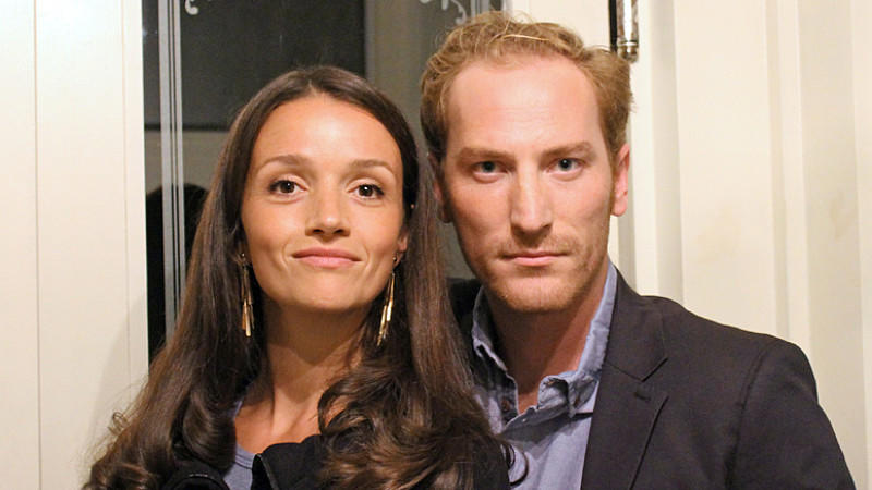 Neu bei AWZ: Martin Rother spielt Hendrik Thomsen AWZ-Stars Kaja Schmidt-Tychsen und Martin Rother