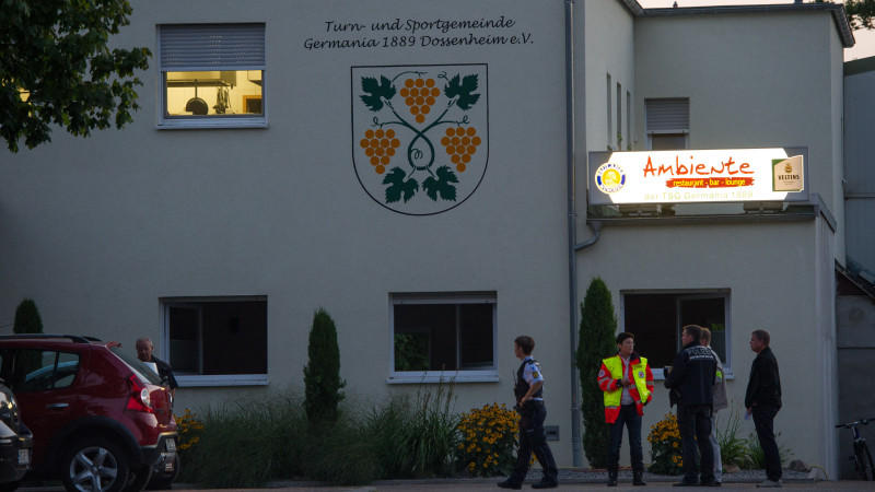 Amoklauf bei Heidelberg: Schüsse in Sportler-Lokal – drei Tote Bei Schüssen in Dossenheim nahe Heidelberg sind drei Menschen ums Leben gekommen.