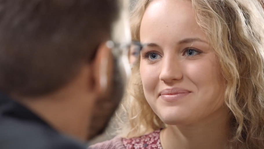 GZSZ: Findet Tuner in Jule die Liebe seines Lebens? Das sagen Thomas Drechsel und Luise von Finckh Tuner und Jule genießen die Zeit miteinander.