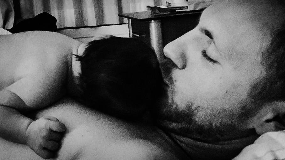 GZSZ-Star Niklas Osterloh ist Vater geworden Vaterfreuden bei GZSZ-Star Niklas Osterloh.