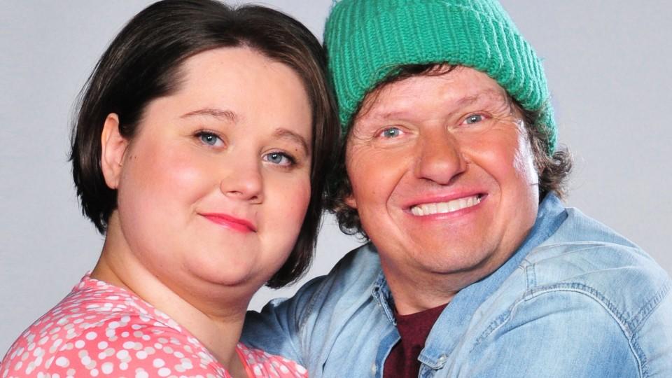 Das Sommerhaus der Stars 2017: Für Manfred "Manni" Ludolf und seine Jana kommt in Show zwei das Verletzungs-Aus TV-Schrottstar Manfred "Manni" Ludolf und seine Frau Jana Ludolf ziehen zusammen in "Das Sommerhaus der Stars".