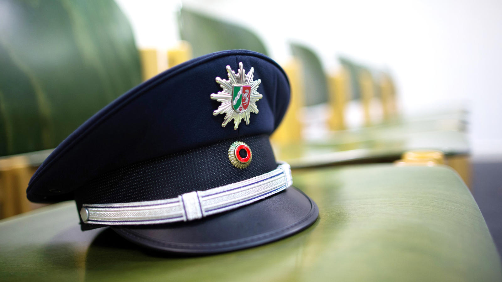 Mindestgröße für Polizeibewerber ist rechtswidrig Mindestgröße für Polizeibewerber ist rechtswidrig