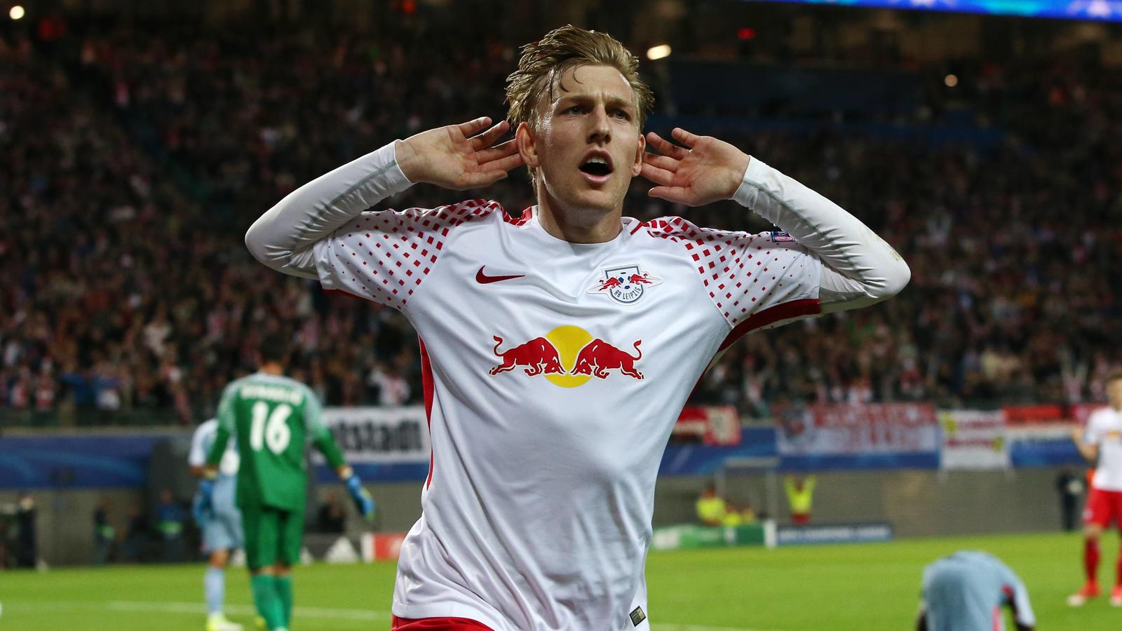 Erster Königsklassen-Punkt: RB Leipzig mit gelungener Champions-League-Premiere Emil Forsberg 1:0 / Freude / Emotion / jubelnd / Jubel nach 1:0 / / Fußball Fussball / UEFA CL Championsleague Herren / Saison 2017/2018 / 13.09.2017 / RB Leipzig RBL vs. AS Monaco / *** Emil Forsberg 1 0 happiness Emotion jubilant cheering After 1 0