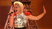Schlager-Queen Jeannine überzeugt Dieter zu 100 Prozent Schlager-Queen Jeannine überzeugt Dieter zu 100 Prozent