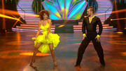 Eric & Oana präsentieren eine Samba zu "Macarena" Eric & Oana präsentieren eine Samba zu "Macarena"