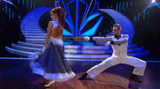 Eric Stehfest und Oana Nechiti tanzen einen Quickstep Eric Stehfest und Oana Nechiti tanzen einen Quickstep