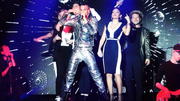 Exklusive Backstage-Einblicke mit Prince & Co. Exklusive Backstage-Einblicke mit Prince & Co.