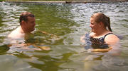 Klaus und Conny schwimmen in Romantik Klaus und Conny schwimmen in Romantik