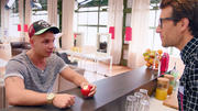 Daniel: "Pietro, was machst du hier?" Daniel: "Pietro, was machst du hier?"