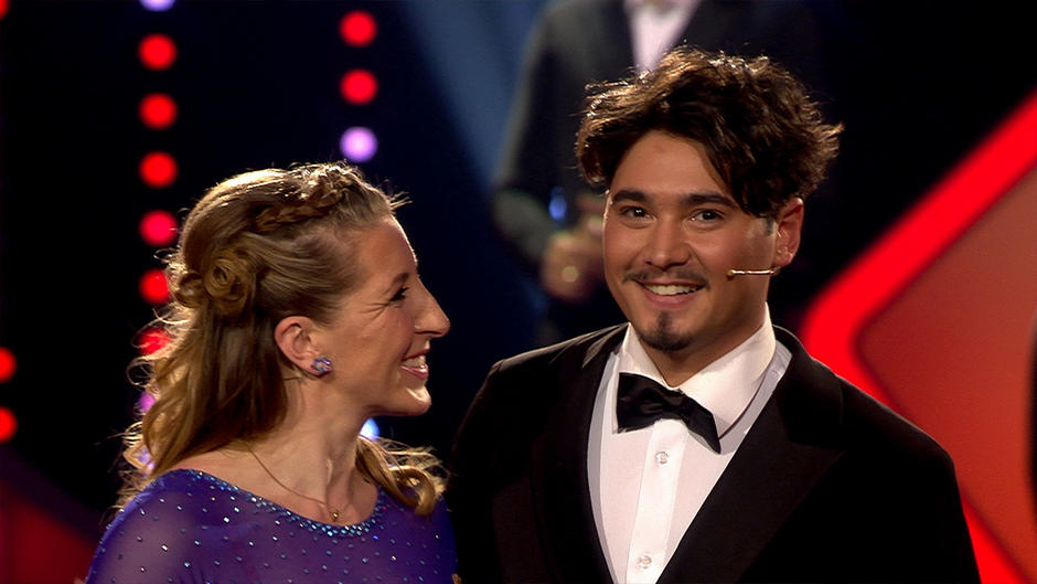 Anni Friesinger tanzt mit Erich Klann Anni Friesinger tanzt mit Erich Klann
