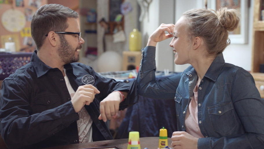 Jule und Tuner kommen nicht voneinander los Jule und Tuner kommen nicht voneinander los