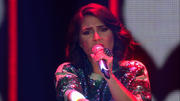 Duygu Goenel singt "When Love Takes Over" Duygu Goenel singt "When Love Takes Over"