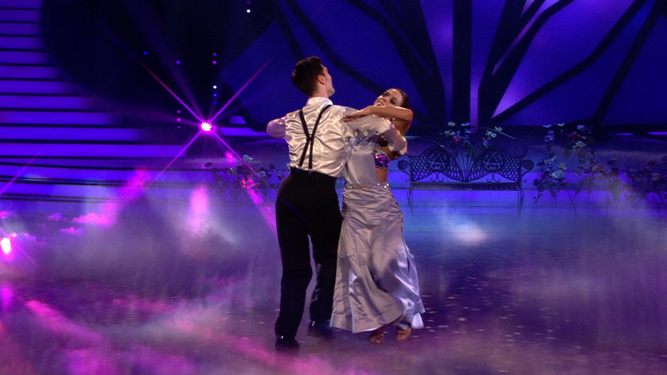 Vanessa Mai und Christian Polanc schwingen die Hüften Vanessa Mai und Christian Polanc schwingen die Hüften