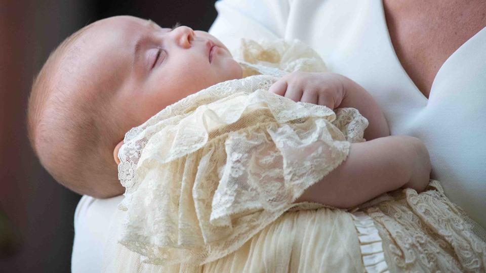 Großer Auftritt für den Mini-Royal Prinz Louis: So schön war seine Taufe!