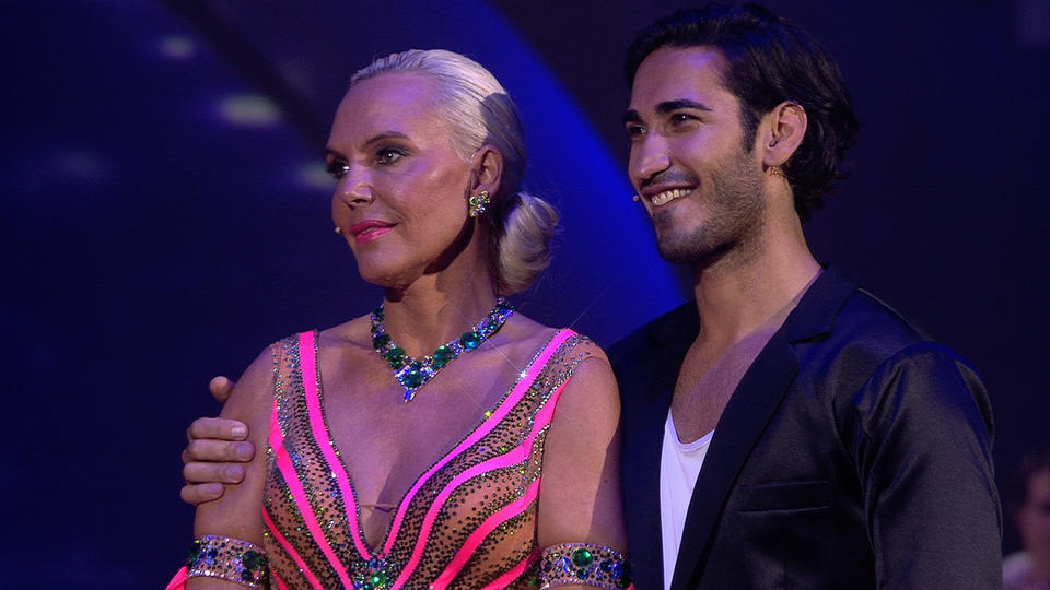 Stepping Out 2015: Erste Liveshow Natascha Ochsenknecht & Umut sind raus