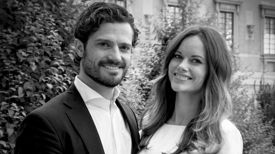 Prinz Carl Philip und Sofia zeigen stolz die ganze Familie