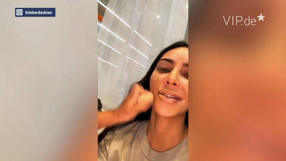 So putzig! North West schminkt Mama Kim und bekommt Ausraster
