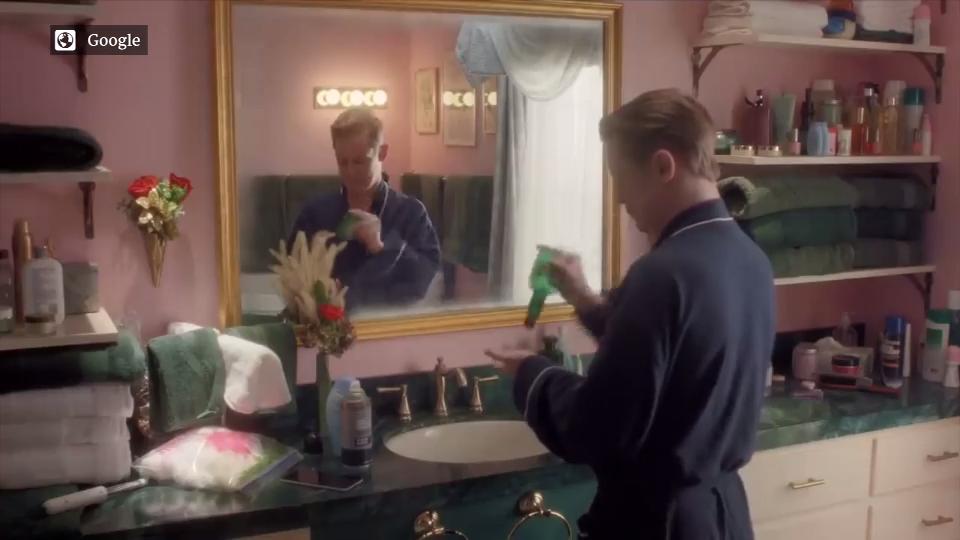 Macaulay Culkin schlüpft in alte Rolle 28 Jahre später: Kevin ist wieder allein zu Haus!