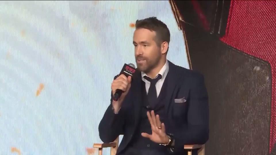 Lässt er sich DAS wirklich stechen? Ryan Reynolds' verrückter Tattoo-Plan