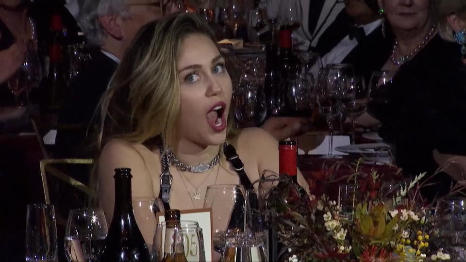 Als Mann und Frau zur Gala Liam macht Miley sprachlos