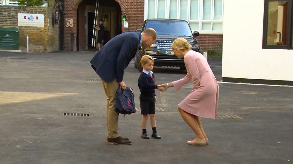 Süße Schwindelei beim Spaziergang Wie bitte? Prinz George nennt sich selbst Archie!