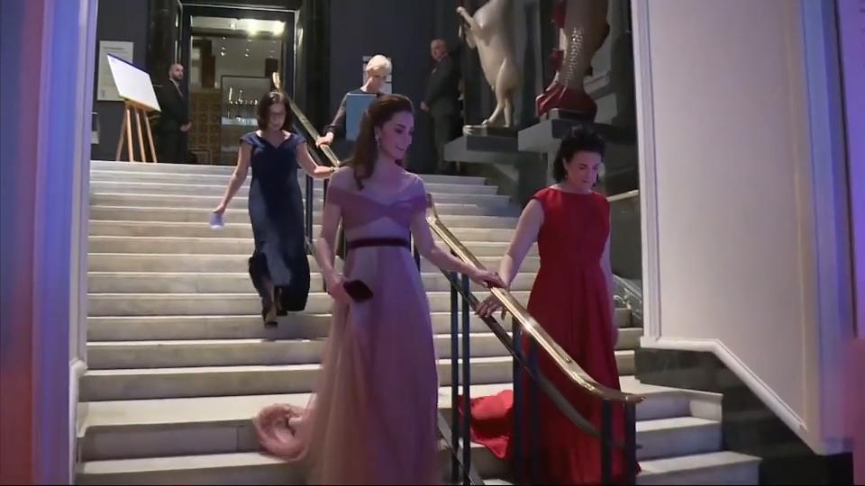 Im rosa Gucci-Traum beim Gala-Dinner Herzogin Kate zeigt, wie Fashion Queen geht