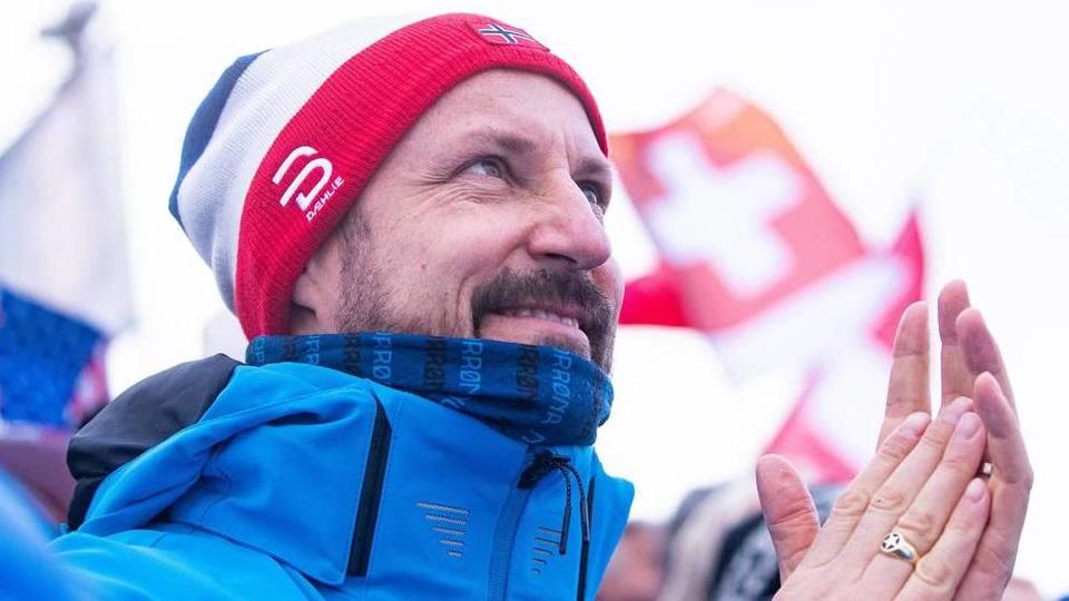 Sorge um den Thronfolger Prinz Haakon muss operiert werden
