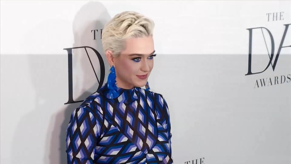 Katy Perry bekommt Award Emotionale Botschaft