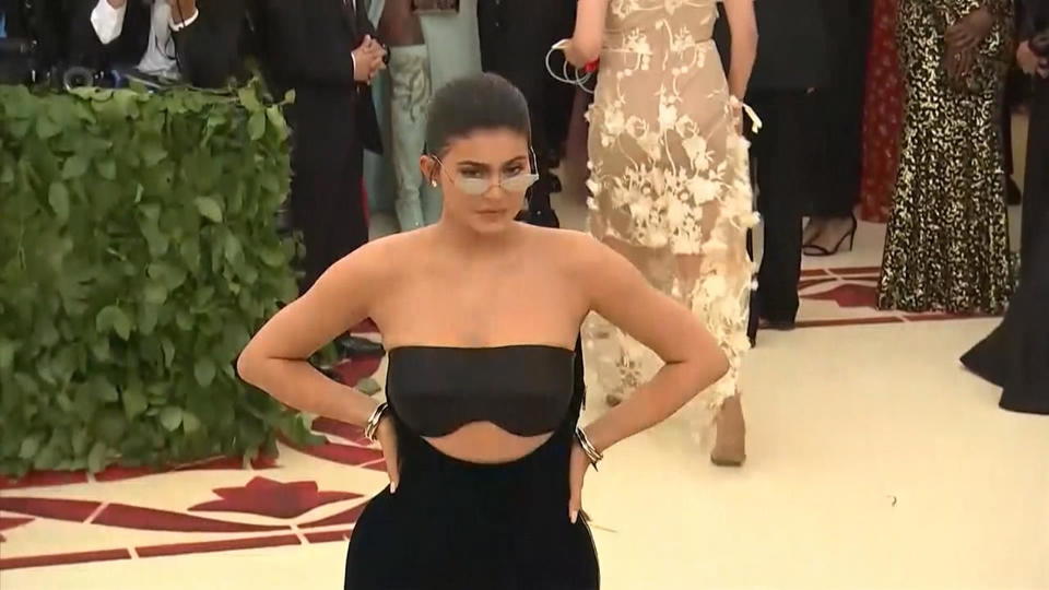 Chamäleon-Looks bei der MET Gala Kylie Jenner Veränderung 2016-2019