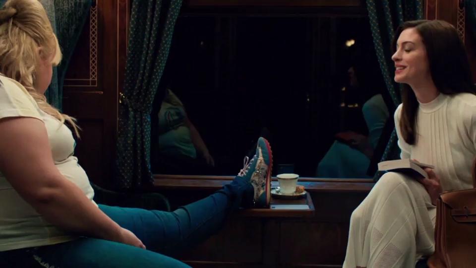 Neuer Film mit Anne Hathaway „Glam Girls“ - es ist nicht alles Gold, was glänzt