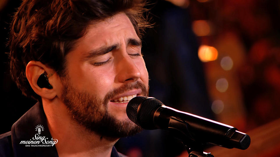 Jeanette ist verzaubert Alvaro Soler bekommt ihre Penny Whistle