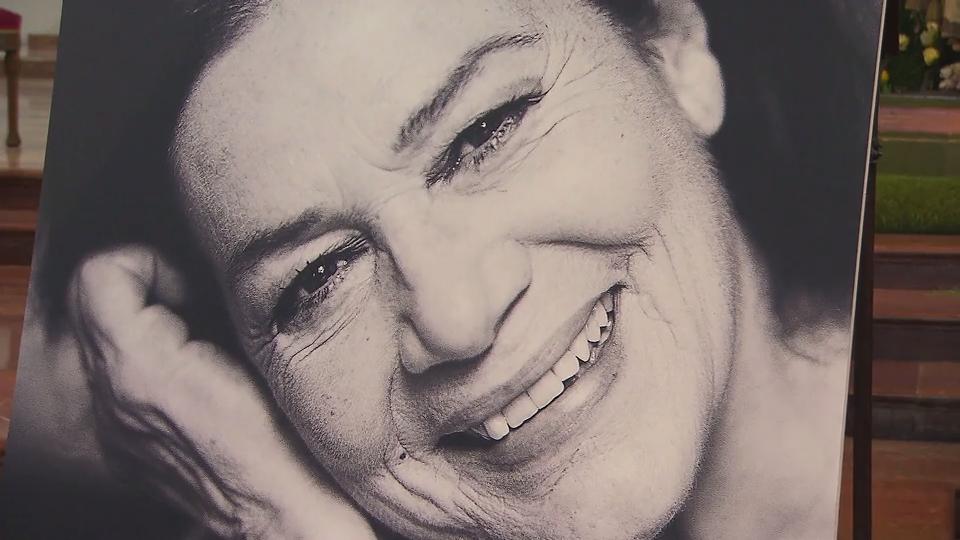 Familie und Freunde nehmen Abschied Trauerfeier für Hannelore Elsner