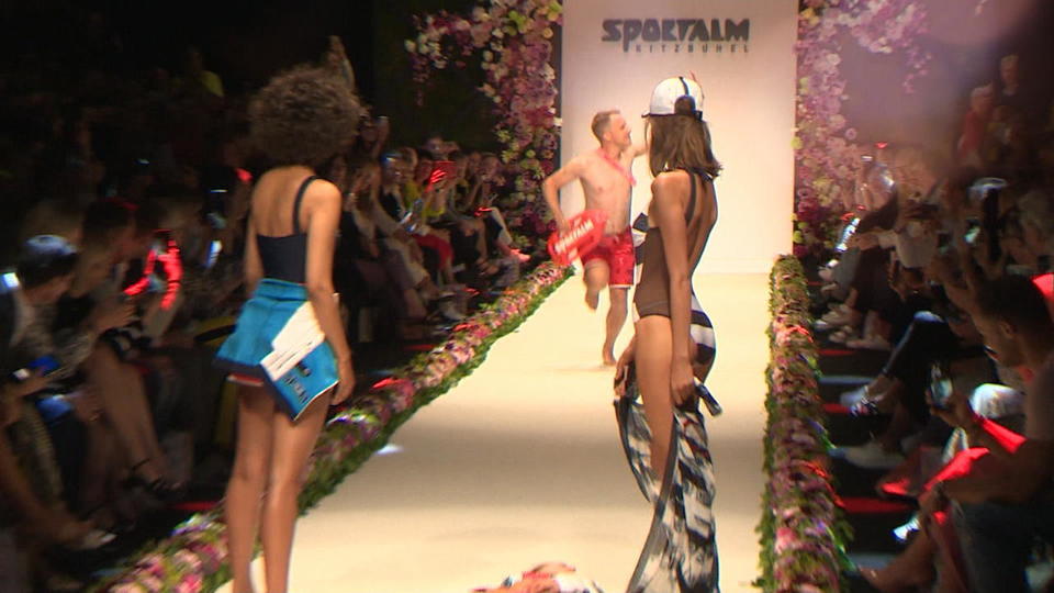 Vom Comedian zum Model Oliver Pocher baywatched auf der Berliner Fashion Week!