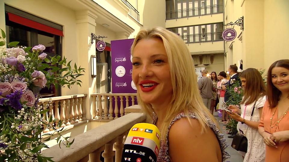 Ex-Bachelor Kandidaten daten sich Evelyn Burdecki über den "Bachelor-Fluch"