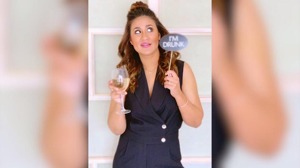 Wilde Party mit ihren Freundinnen RTL-Moderatorin Steffi Brungs feiert JGA