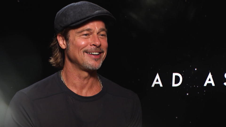 Jahre nach der Scheidung von Jolie Brad Pitt kann endlich wieder lachen