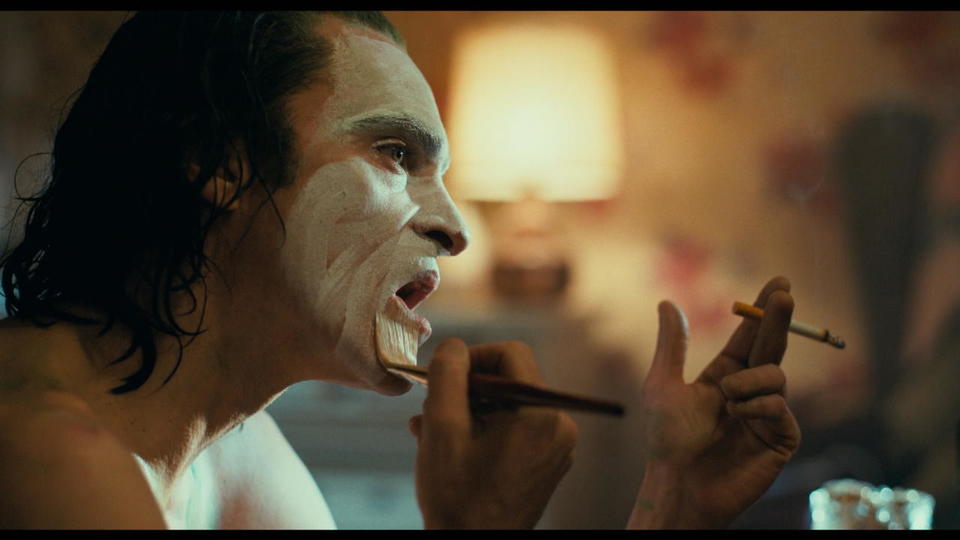 Würdiger Nachfolger von Heath Ledger So grandios spielt Joaquin Phoenix den "Joker"
