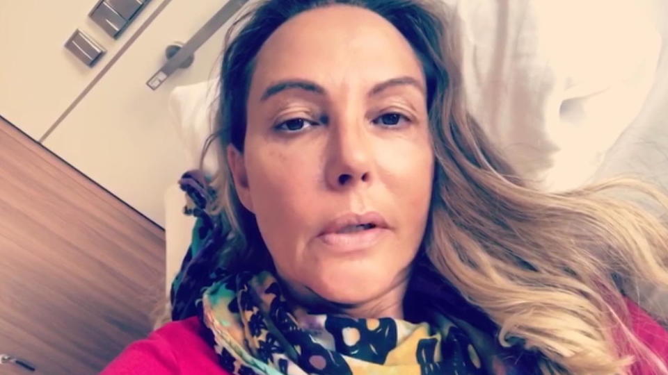 Heikle Rücken-OP Natascha Ochsenknecht im Krankenhaus
