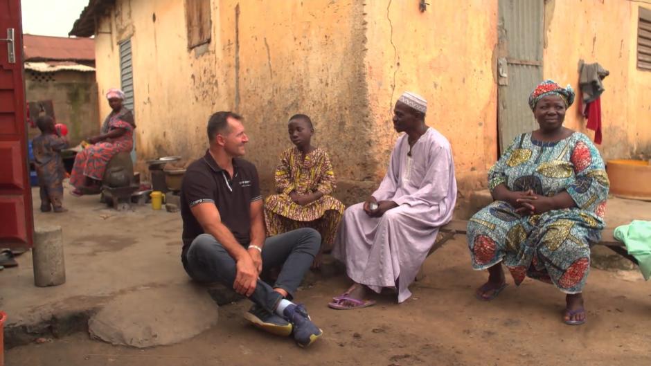 Projektpate Lars Riedel besucht Klinik in Benin Projektpate Lars Riedel besucht Klinik in Benin