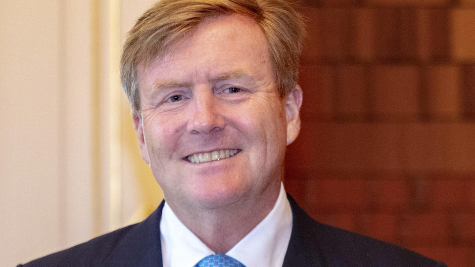 Bärtiger Royal König Willem-Alexander trägt jetzt Oranje-Bart