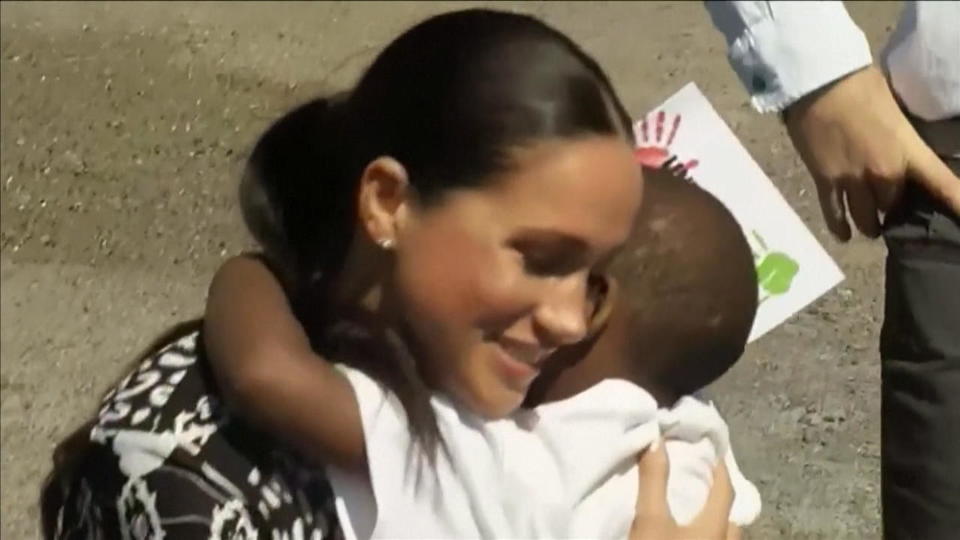Bewegende Bilder Meghan und Harry starten Afrika-Reise in Südafrika