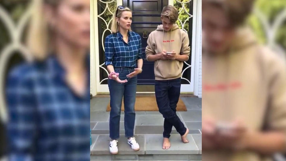 Coole Mama Reese Witherspoon: Lässige Tanzmoves