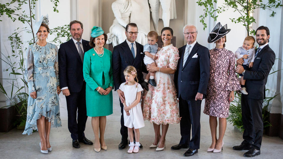 Plötzlich keine königliche Hoheit mehr! König Carl Gustaf entzieht fünf Enkeln den Titel