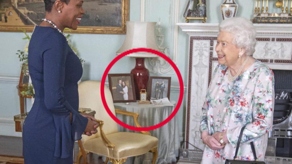 Die Queen entfernt Meghan und Harry Queen Elizabeth II entfernt Meghan und Harry von ihrem Tisch