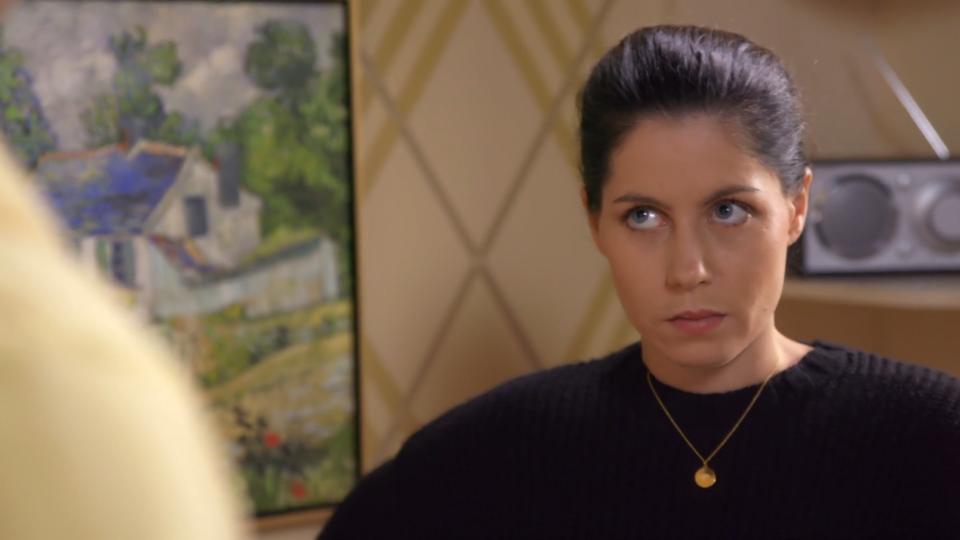 „Unter uns“-Folge vom 08.11.2019 Sina bricht ohne Bambis Wissen zur Abtreibung auf